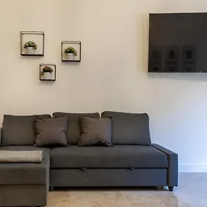 San Babila - Luxury Milanese Apartment Milan