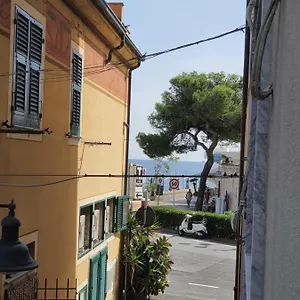  Appartamento In Centro A 30m Dal Mare Italia